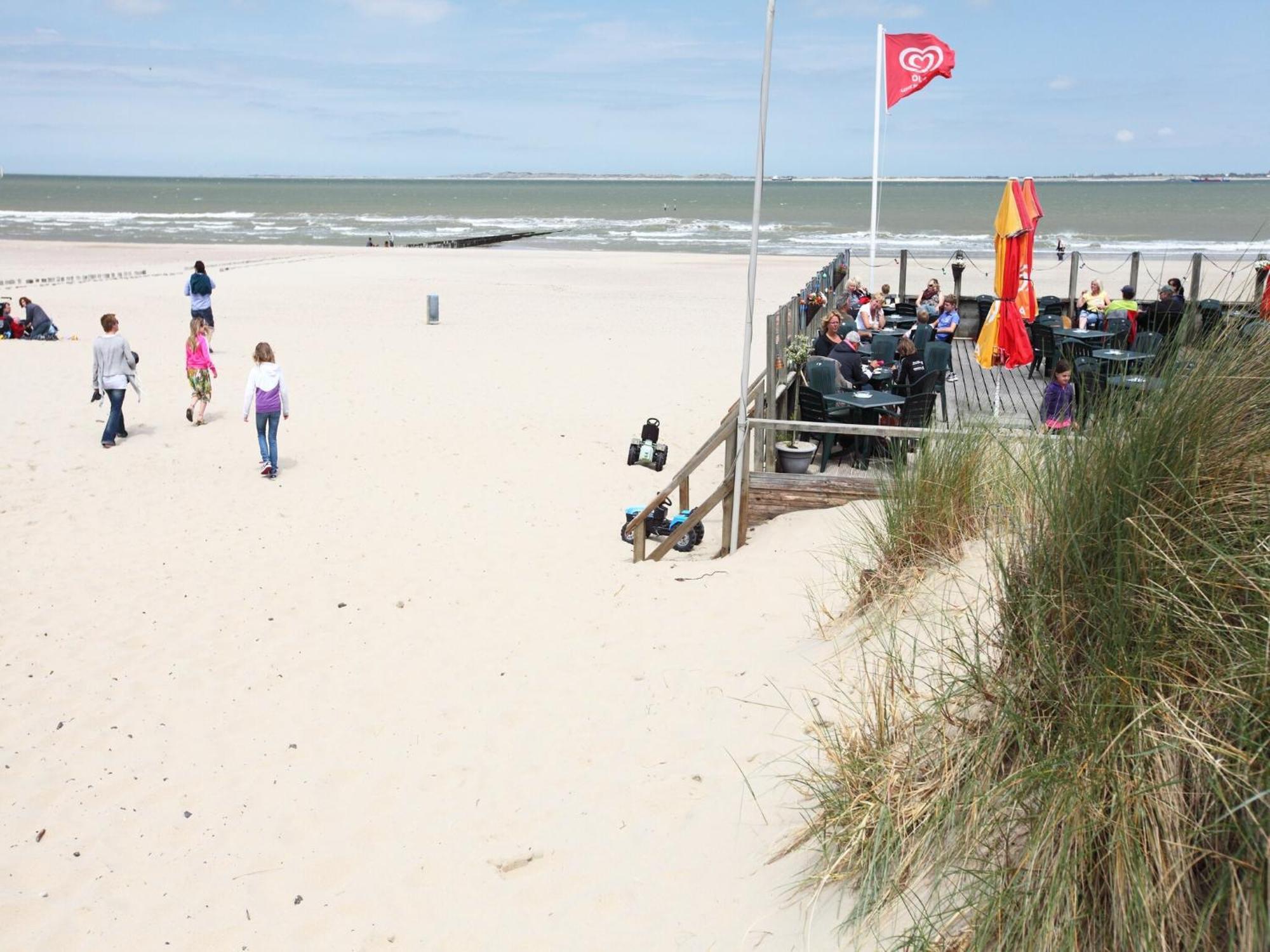 Vakantiehuis Sustainable With Washing Machine, 900m From The Sea